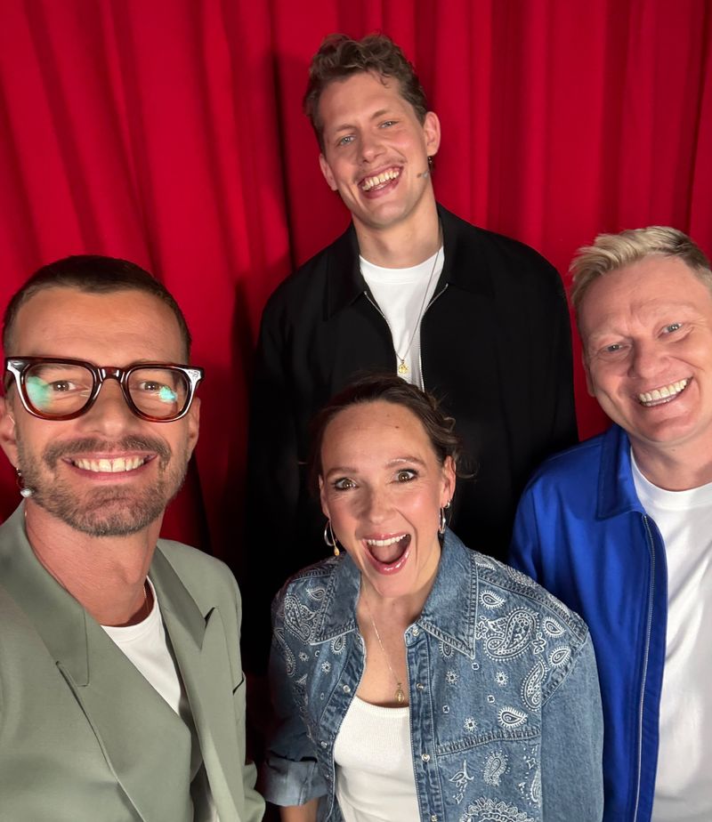Joko Winterscheidt (links) tritt gegen Moritz Wagner (Mitte), Carolin Kebekus und Jens "Knossi" Knossalla an.