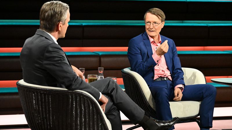 SPD-Politiker Karl Lauterbach verglich das Verhalten von Strack-Zimmermann mit dem Auftreten von Ex-FDP-Chef Christian Lindner.
