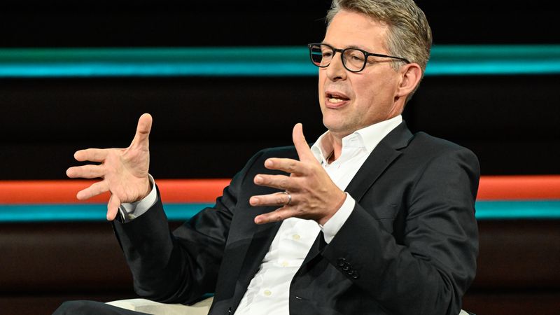 CSU-Politiker Markus Blume wollte auf die Frage, welche Reformen Anfang Juli geplant sind, nicht konkret antworten.